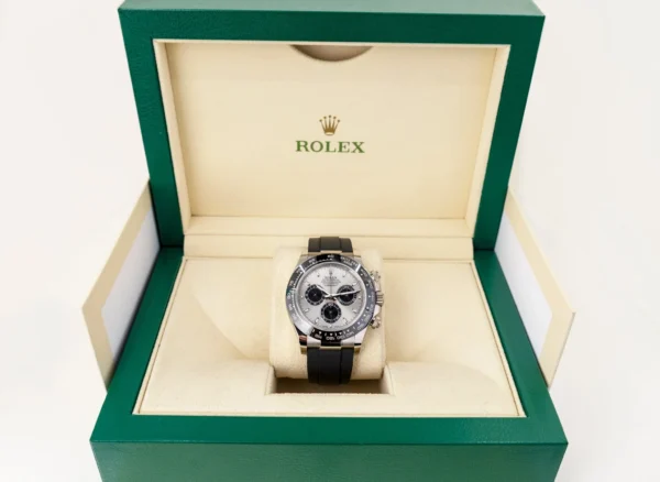 Rolex Daytona 18K White Gold 116519LN Oyster Perpetual Cosmograph - Replica - Image 3