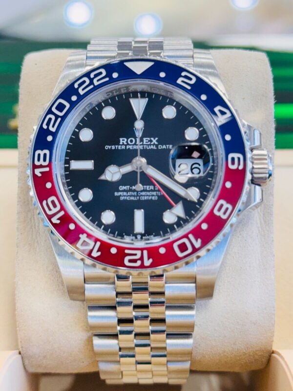 Gmt Master Ll Pepsi Bezel Jubilee Bracelet Men's Watch M126710blro-0001 - Replica - Image 3