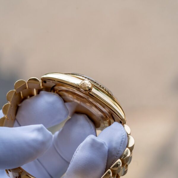 Rolex Day-Date Champagne Dial 18K Yellow Gold President Automatic Men’s Watch - Replica - Image 6