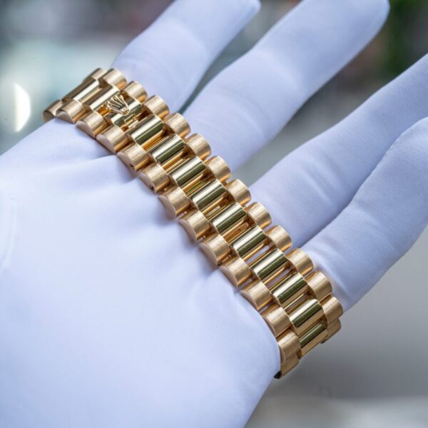 Rolex Day-Date Champagne Dial 18K Yellow Gold President Automatic Men’s Watch - Replica - Image 2